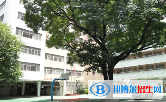 廣州市貿(mào)易職業(yè)高級中學2020年宿舍條件