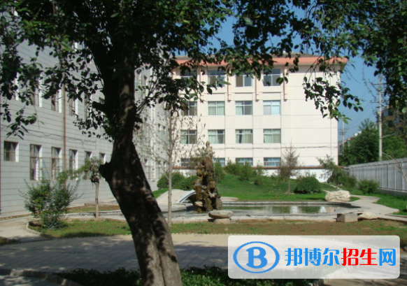 隴縣崇文中學(xué)2020年學(xué)費、收費多少