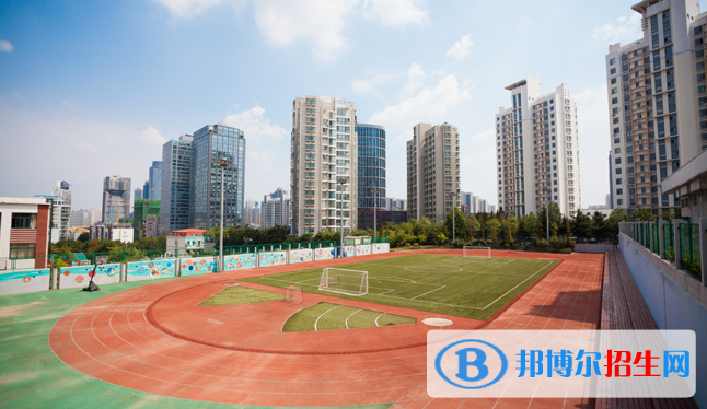 青島耀中國(guó)際學(xué)校初中部怎么樣、好不好