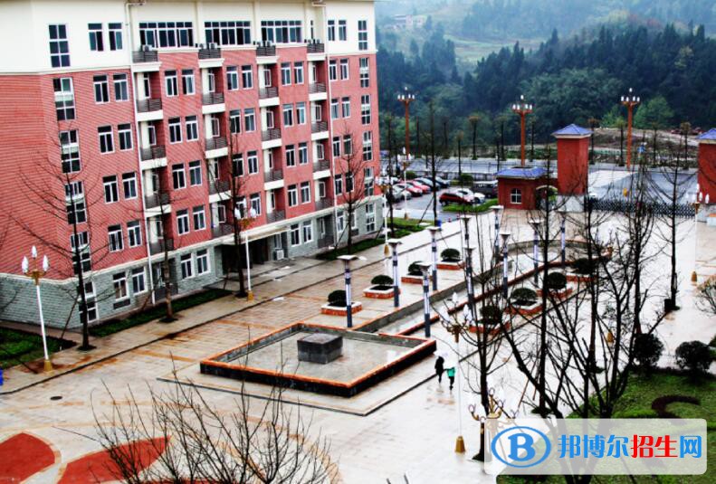 重慶青年職業(yè)技術(shù)學(xué)院2020年報(bào)名條件、招生要求、招生對(duì)象