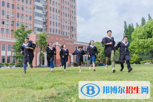 深圳市新鵬職業(yè)高級中學(xué)2020年學(xué)費(fèi)、收費(fèi)多少