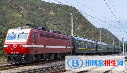 襄陽(yáng)2020年初中生報(bào)什么鐵路學(xué)校最好