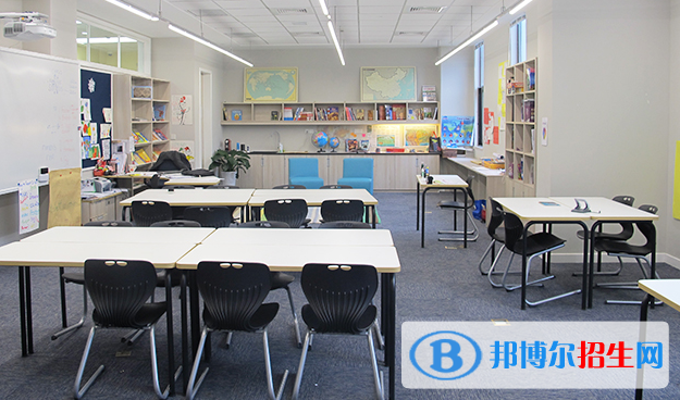 休寧晨山學(xué)校初中部2020年招生辦聯(lián)系電話
