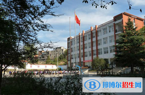 十堰丹江口工業(yè)技工學校