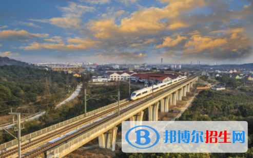 襄陽2020年在鐵路學(xué)校學(xué)什么專業(yè)好