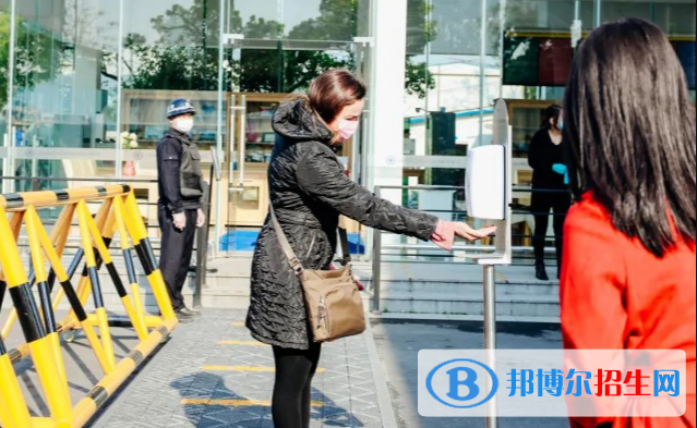 寧波國際學(xué)校初中部2020年招生計劃