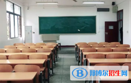 武漢中原通航技工學(xué)校3