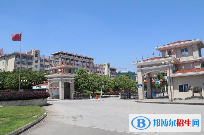 重慶城市職業(yè)學(xué)院2020年報(bào)名條件、招生要求、招生對(duì)象