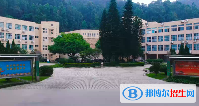 廣州番禺職業(yè)技術(shù)學(xué)院2020年學(xué)費(fèi)、收費(fèi)多少