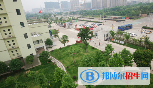 蕪湖京師職業(yè)學(xué)校2020年報(bào)名條件、招生要求、招生對(duì)象