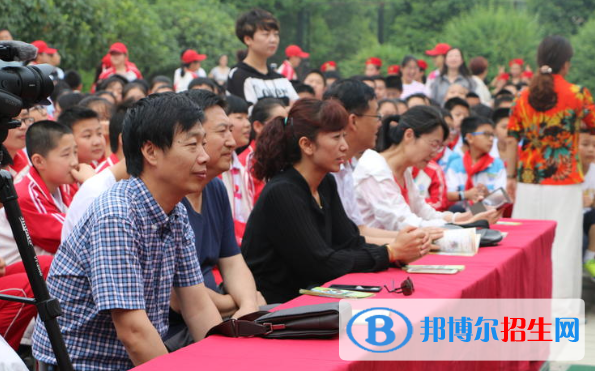  西藏民族學(xué)附屬中2020年學(xué)費(fèi)、收費(fèi)多少