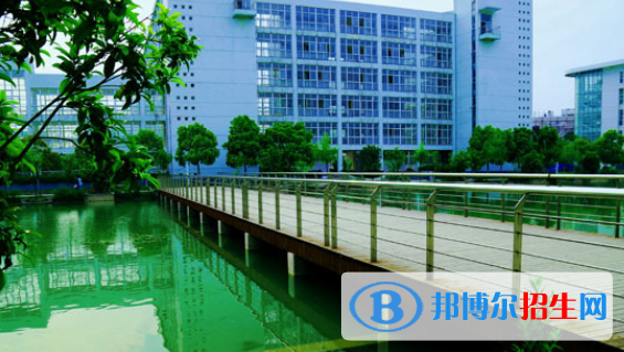 安徽財(cái)貿(mào)職業(yè)學(xué)院網(wǎng)站網(wǎng)址