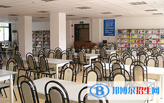 澳大利亞艾文豪精英學(xué)校(上海校區(qū))初中部2020年學(xué)費(fèi)、收費(fèi)多少