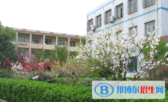 三原縣東郊高級中學2020年招生辦聯(lián)系電話
