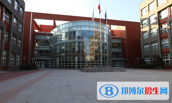 北京新英才國際學校初中部2020年學費、收費多少