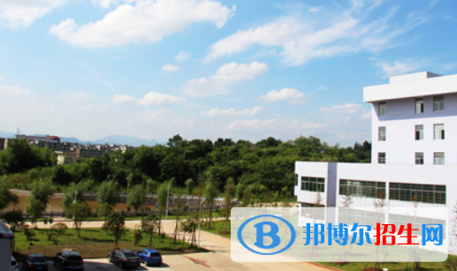 江西工業(yè)工程職業(yè)技術(shù)學(xué)院2020年學(xué)費(fèi)、收費(fèi)多少