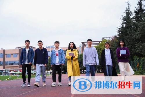 云南醫(yī)藥健康職業(yè)學(xué)院2020年報(bào)名條件、招生要求、招生對(duì)象