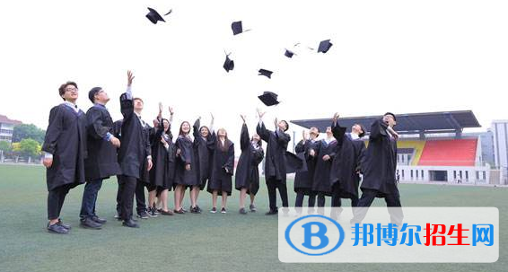 美國利弗莫爾國際學(xué)校初中部2020年招生簡章