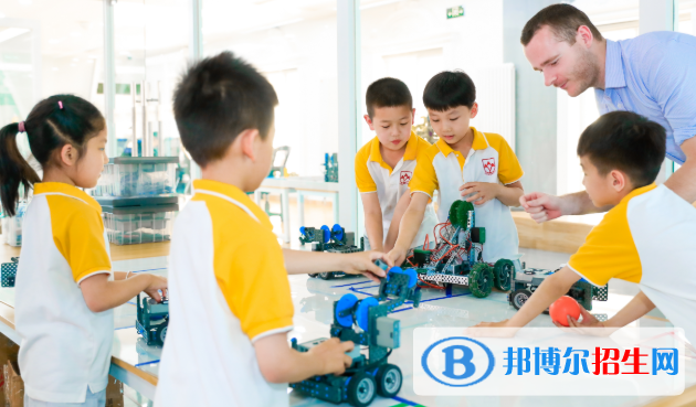 北京愛迪國際學(xué)校初中部怎么樣、好不好