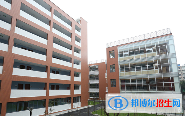 牛津國(guó)際公學(xué)成都學(xué)校初中部2020年招生簡(jiǎn)章