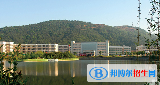 江西西山國(guó)際學(xué)校小學(xué)部2020年招生辦聯(lián)系電話