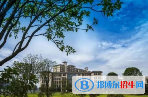 重慶護(hù)理職業(yè)學(xué)院2020年報(bào)名條件、招生要求、招生對象