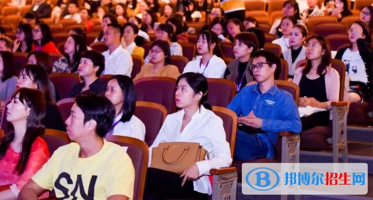 廣州加拿大國際學(xué)校(CIS)小學(xué)部怎么樣、好不好