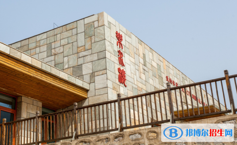 顯現(xiàn)國際學校小學部網(wǎng)站網(wǎng)址