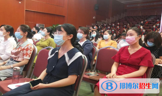 河南實(shí)驗(yàn)學(xué)校英才國(guó)際小學(xué)怎么樣、好不好