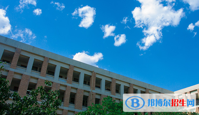 鄭州一八國際小學(xué)2020年報(bào)名條件、招生要求、招生對(duì)象