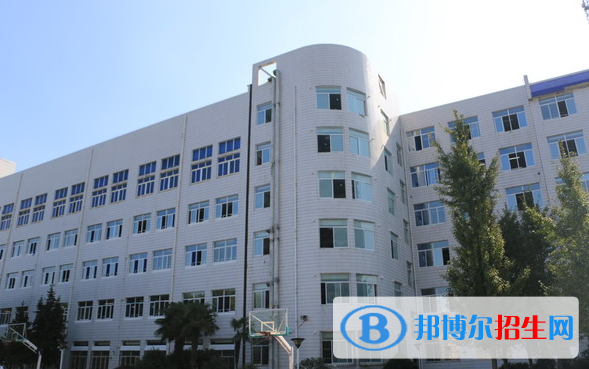 長沙麓山國際實(shí)驗(yàn)學(xué)校小學(xué)部2020年招生辦聯(lián)系電話