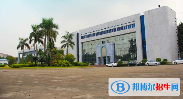 廣東舞蹈戲劇職業(yè)學(xué)院2020年學(xué)費、收費多少