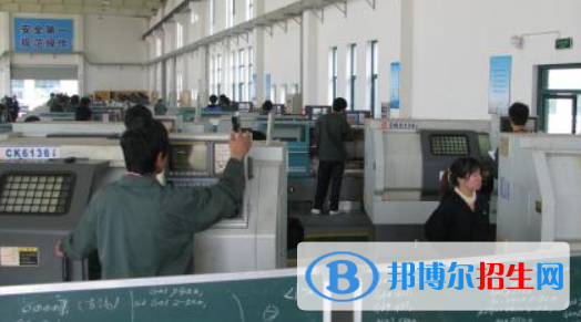 含山電子工程學(xué)校2020年有哪些專業(yè)