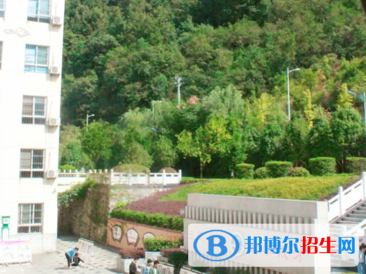  嵐皋縣嵐皋中學(xué)怎么樣、好不好