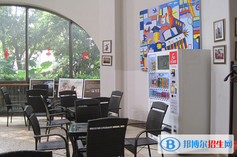 成都麓山國際光亞學(xué)校小學(xué)部2020年報(bào)名條件、招生要求、招生對象