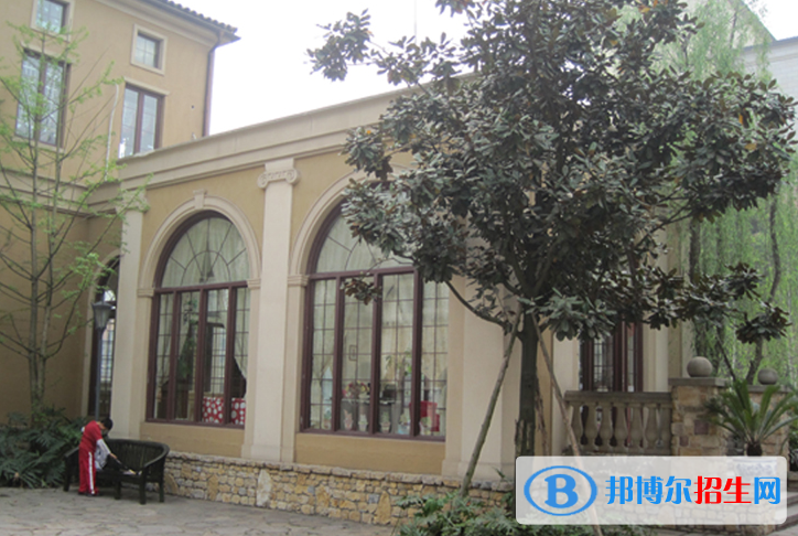 成都麓山國(guó)際光亞學(xué)校小學(xué)部地址在哪里