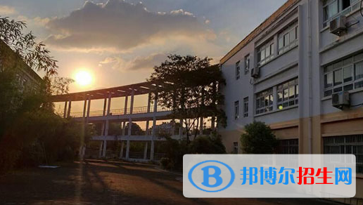 安徽現(xiàn)代信息工程職業(yè)學院網(wǎng)站網(wǎng)址