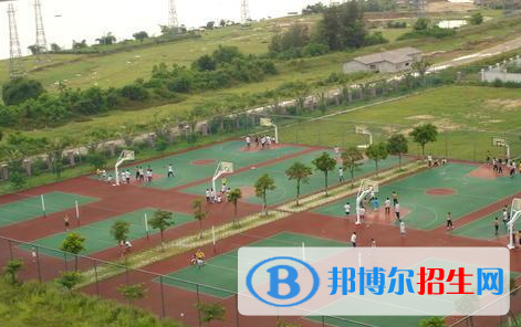 海南師范大學(xué)附屬中學(xué)2020年招生計(jì)劃