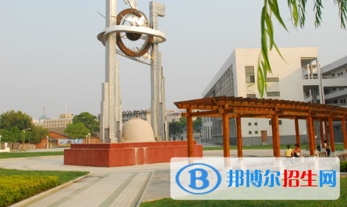 安徽玉成汽車職業(yè)學校2020年招生辦聯(lián)系電話