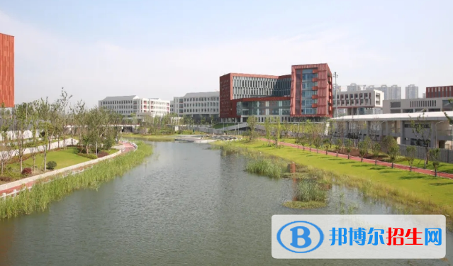 江蘇邗江中學怎么樣、好不好