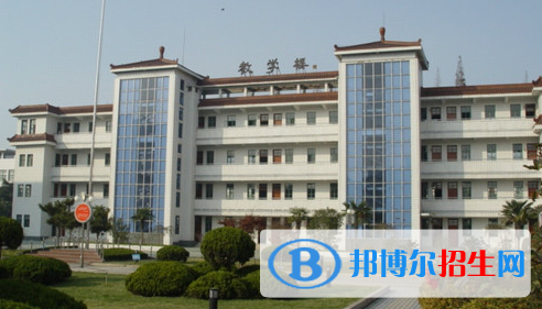 鹽城第一中學(xué)2021年報名條件、招生要求、招生對象