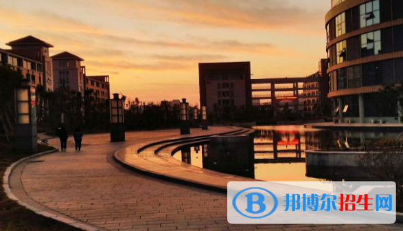 上饒幼兒師范高等?？茖W(xué)校2021年招生辦聯(lián)系電話