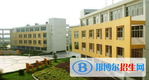 江蘇淮安中學(xué)2021年學(xué)費(fèi)、收費(fèi)多少