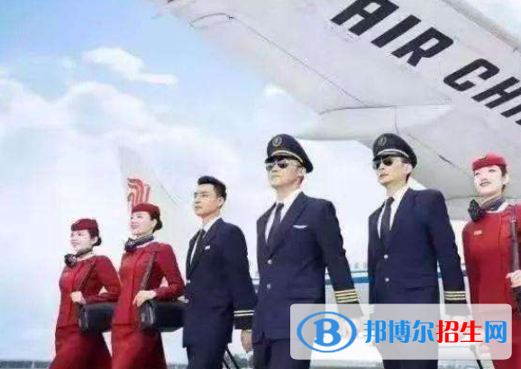 湖北2021年到哪里讀航空服務(wù)學(xué)校好
