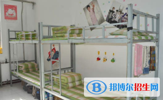 廣東肇慶四會中等專業(yè)學(xué)校2021年宿舍條件