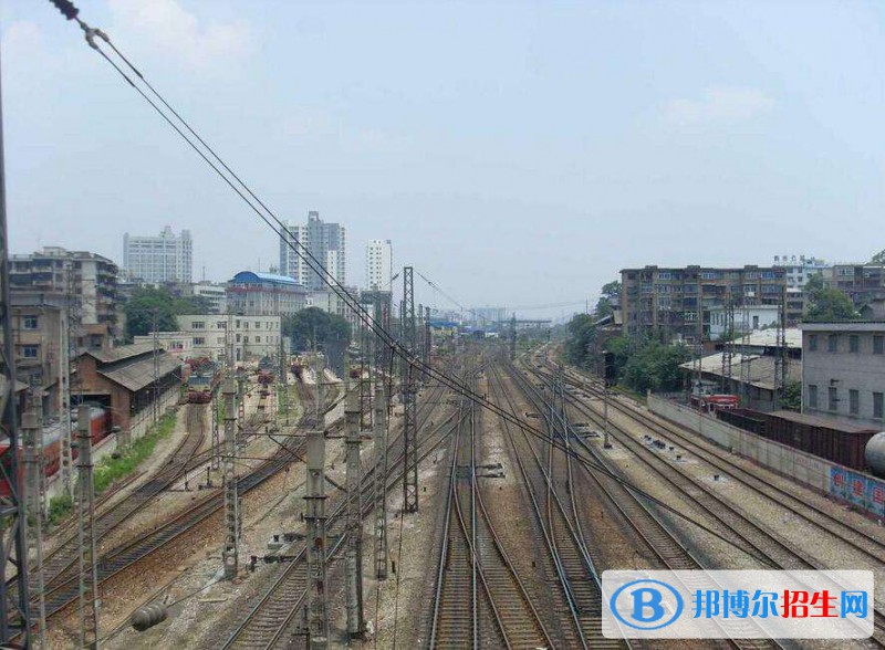陜西2021年讀鐵路學?？梢钥即髮W嗎