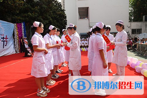 成都2021年以衛(wèi)校為王牌專業(yè)的大專學校有哪些
