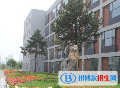 張家口第一中學(xué)2021年報(bào)名條件、招生要求、招生對(duì)象