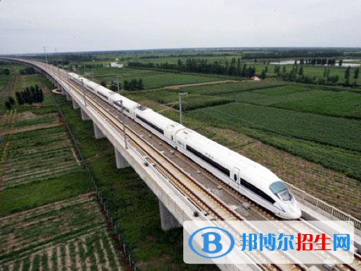 西安2021年中專鐵路學(xué)?？梢钥即髮? width=