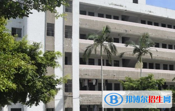 吳川職業(yè)高級(jí)中學(xué)2021年招生辦聯(lián)系電話